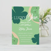 Invitation St. Patricks Lucky First Birthday Shamrock Donut (Debout devant)