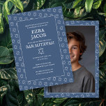 Invitation Star of David B'nai Bat Bar Mitzvah Photo personna<br><div class="desc">Carte parfaite pour annoncer une bar mitzvah, bat mitzvah ou autre célébration juive ! L'art fait main pour vous ! ENTIÈREMENT PERSONNALISABLE ! Cliquez sur "Personnaliser" ci-dessus pour modifier le texte et ajouter votre propre photo à l'arrière. Cliquez sur "modifier à l'aide de l'outil de conception" pour ajuster les polices,...</div>