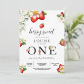 Invitation Strawberry 1st Birthday Party Berry First  (Debout devant)