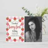 Invitation Strawberry 1st Birthday Party Berry First Photo (Debout devant)