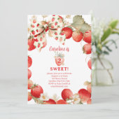 Invitation Strawberry Two Sweet Girls Berry Second Birthday (Debout devant)