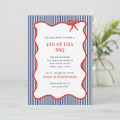 Invitation Stripes et Bow | Rouge Blanc 4 juillet (Debout devant)