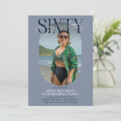 Invitation Style Oval Photo & Signature 60e anniversaire (Debout devant)