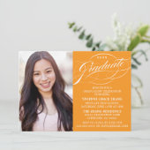 INVITATION STYLISE ÉLÉGANTE SCRIPT GRADUATE PARTITE INVITATIO (Debout devant)