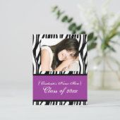 Invitation stylisée de diplôme féminin (Debout devant)