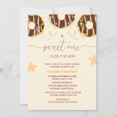 Invitation sucré est sur le chemin du baby shower beigne (Devant)
