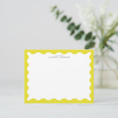 Invitation Sunny Yellow Wavy Frame Note Card (Debout devant)