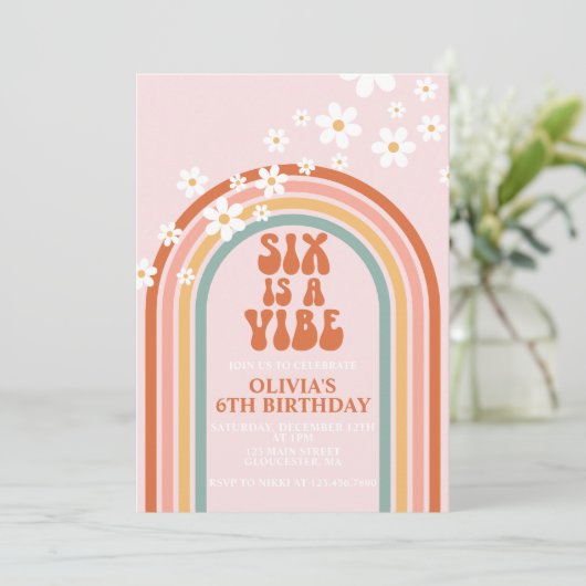 Invitation Super Six est une Vibe margueuse arc-en-ciel 6E an (Debout devant)