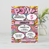 Invitation Superhero Girl Comic Book Anniversaire fête rose (Debout devant)