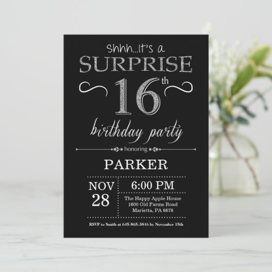 Invitation surprise 16e anniversaire Black and Sil (Debout devant)