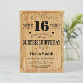 Invitation Surprise 16e Anniversaire Bois Rustique (Debout devant)