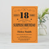 Invitation Surprise 18e anniversaire Noir et orange (Debout devant)