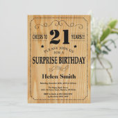 Invitation Surprise 21e anniversaire Bois rustique (Debout devant)