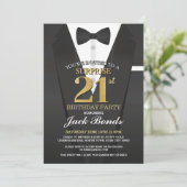 Invitation Surprise 21e Anniversaire Spy Suit Black Gold Tuxe (Debout devant)