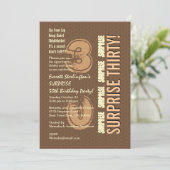 Invitation SURPRISE 30e anniversaire Brown Tan Ivory V8 (Debout devant)