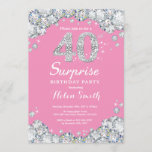 Invitation Surprise 40e anniversaire Diamant rose et argent<br><div class="desc">Invitation surprise 40e anniversaire. Arrière - plan rouge diamant de la Rhénanie et de l'Argent. Élégant invitation du Bassin d'Anniversaire. Anniversaire adulte. Les femmes,  anniversaire. Hommes Anniversaire.
Pour plus de personnalisation,  cliquez sur le bouton "Customiser" et utilisez notre outil de conception pour modifier ce modèle.</div>