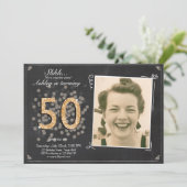 invitation surprise 50e anniversaire Chalkboard vi (Debout devant)