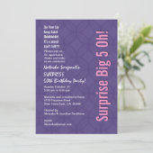 Invitation SURPRISE 50e anniversaire Moderne Purple Pink G351 (Debout devant)