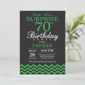 Invitation Surprise 70e anniversaire Chevron noir et vert (Debout devant)