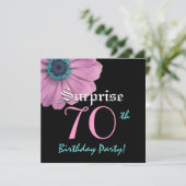Invitation SURPRISE 70e anniversaire Modèle rose Daisy (Debout devant)