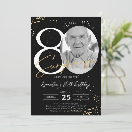 Invitation Surprise 80e anniversaire Black Gold Photo (Debout devant)
