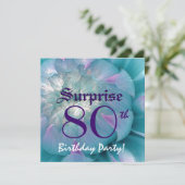 Invitation SURPRISE 80e anniversaire Dahlia bleue et violette (Debout devant)