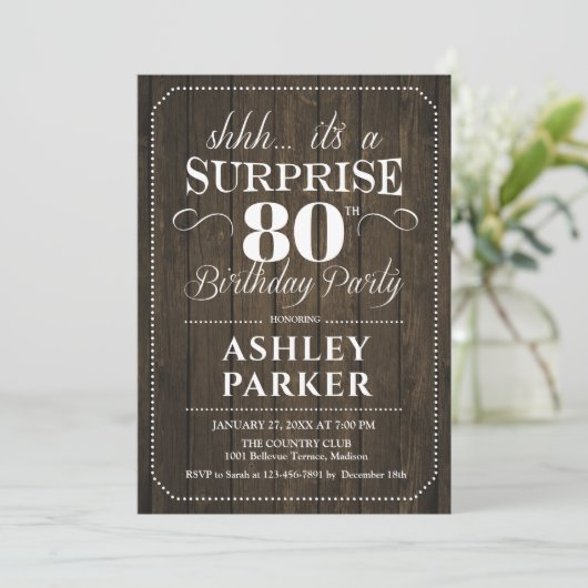 Invitation Surprise 80e fête d'anniversaire - Bois rustique (Debout devant)