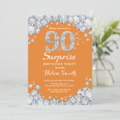 Invitation Surprise 90e anniversaire Orange et Silver Diamond (Debout devant)