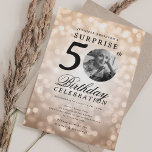 Invitation SURPRISE Photo 50th Birthday Party Rose Gold Bokeh<br><div class="desc">Un design élégant "50e anniversaire" d'invitation de fête avec photo personnalisée,  typographie moderne et un arrière - plan de lumières de livre.</div>