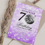 Invitation SURPRISE Photo 70th Birthday Party Purple Bokeh<br><div class="desc">Un design élégant "70e anniversaire" d'invitation de fête avec photo personnalisée,  typographie moderne et un arrière - plan de lumières de livre.</div>