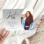 Invitation Sweet 16 Anniversaire Parties scintillant d'argent<br><div class="desc">Cette invitation branchée à la fête d'anniversaire de parties scintillant comporte un titre de typographie élégant et votre photo préférée. Ajoutez votre texte personnalisé à l'aide du formulaire modèle. Des options supplémentaires pour le texte et la mise en page sont disponibles si vous choisissez de customiser plus loin.</div>