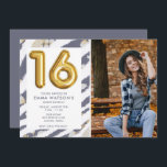 Invitation Sweet 16 Photo Seizième fête d'anniversaire<br><div class="desc">Soirée de 16 ans pour les filles avec un design floral bleu et or. Téléchargez une photo de la fille d'anniversaire,  puis customisez la modèle avec ses détails de fête. L'invitation est imprimée dans l'encre bleue coordonnée et le côté inverse de l'invitation est bleu solide.</div>