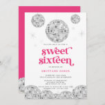 Invitation Sweet 16 Silver Retro Disco Parties scintillant PI<br><div class="desc">Cette conception mesure 5 x 7 pouces/ 12, 7 x 17, 8 cm et est parfaite pour les invitations. Revenez dans le temps avec notre collection Retro Disco Ball Bridal Shower Invitations & Decor. Plongez dans la nostalgie de la les années 70 avec des arches beiges et grises, rehaussées de...</div>