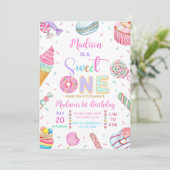 Invitation Sweet One Birthday Invitation, First Candy Sweet  (Debout devant)