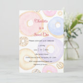 Invitation Sweet One, Fête Donut One (Debout devant)