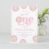 Invitation Sweet One Pink Pastel Donut premier anniversaire (Debout devant)