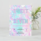 Invitation Sweet Sassy Et Sept Neon Glow 7e fête d'anniversai (Debout devant)