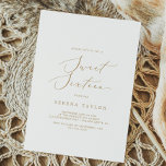 Invitation Sweet sixteen de calligraphie or Delicy<br><div class="desc">Cette délicate invitation d'anniversaire de sweet sixteen de calligraphie or est parfaite pour une fête moderne de 16ème anniversaire. Le design minimaliste romantique présente une belle et élégante typographie de champagne jaune doré sur un arrière - plan blanc au look épuré et simple.</div>