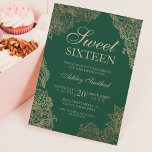 Invitation Sweet sixteen élégant fleuri or vert foncé<br><div class="desc">Illustration florale or moderne,  assez chic et élégante,  invitation au Sweet sixteen vert foncé avec fleurs d'or.</div>