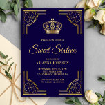 Invitation Sweet sixteen orné d'or bleu vintage<br><div class="desc">Éblouissez vos invités avec cette invitation de sweet sixteen à thème royal avec une élégante bordure dorée et une belle couronne. Ajoutez simplement les détails de votre événement sur ce modèle facile à utiliser pour en faire une invitation unique. Retournez la carte pour révéler un beau motif d'or au dos...</div>