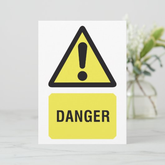 Invitation Symbole de danger jaune (Debout devant)