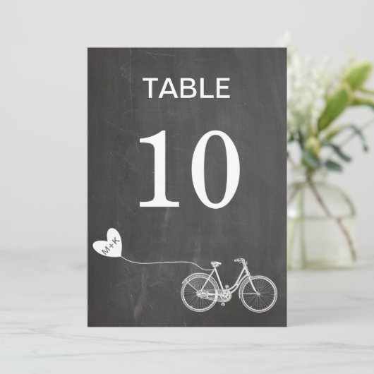 Invitation Table numéro romantique de vélo de tableau noir in (Debout devant)