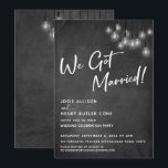 Invitation Tableau noir Lumières Edison Modernes Nous nous so<br><div class="desc">Dans ce joli design sur le thème du mariage, j'ai utilisé une police de calligraphie élégante et moderne pour créer une superposition de typographie graphique blanche indiquant "Nous sommes mariés !". Des deux côtés, l'arrière-plan est recouvert d'une image représentant un tableau noir texturé. En superposition, on trouve un ensemble de...</div>