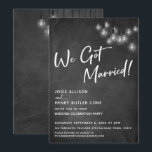 Invitation Tableau noir Lumières Edison Modernes Nous nous so<br><div class="desc">Dans ce joli design sur le thème du mariage, j'ai utilisé une police de calligraphie élégante et moderne pour créer une superposition de typographie graphique blanche indiquant "Nous sommes mariés !". Des deux côtés, l'arrière-plan est recouvert d'une image représentant un tableau noir texturé. En superposition, on trouve un ensemble de...</div>