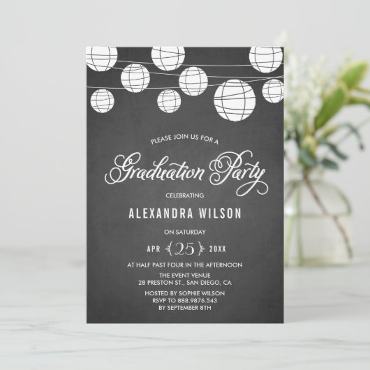 Invitation Tableau noir rustique Suspension des lanternes Gra (Debout devant)