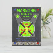 Invitation Tag laser Cheaters fête d'anniversaire (Debout devant)
