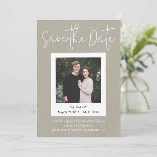 Invitation Taupe moderne photo Fiançailles Enregistrer la dat (Debout devant)