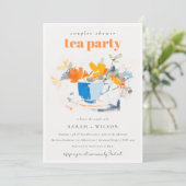Invitation Tea Cup Floral moderne Couples Douche Tea Party (Debout devant)