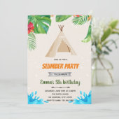 Invitation Teepee de luau tropical au thème de la piscine (Debout devant)
