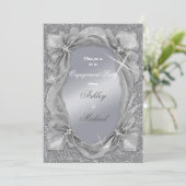 Invitation Tendance chic argent élégant fête de fiançailles (Debout devant)